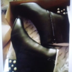 COMFORTVIEW black boots 7w new